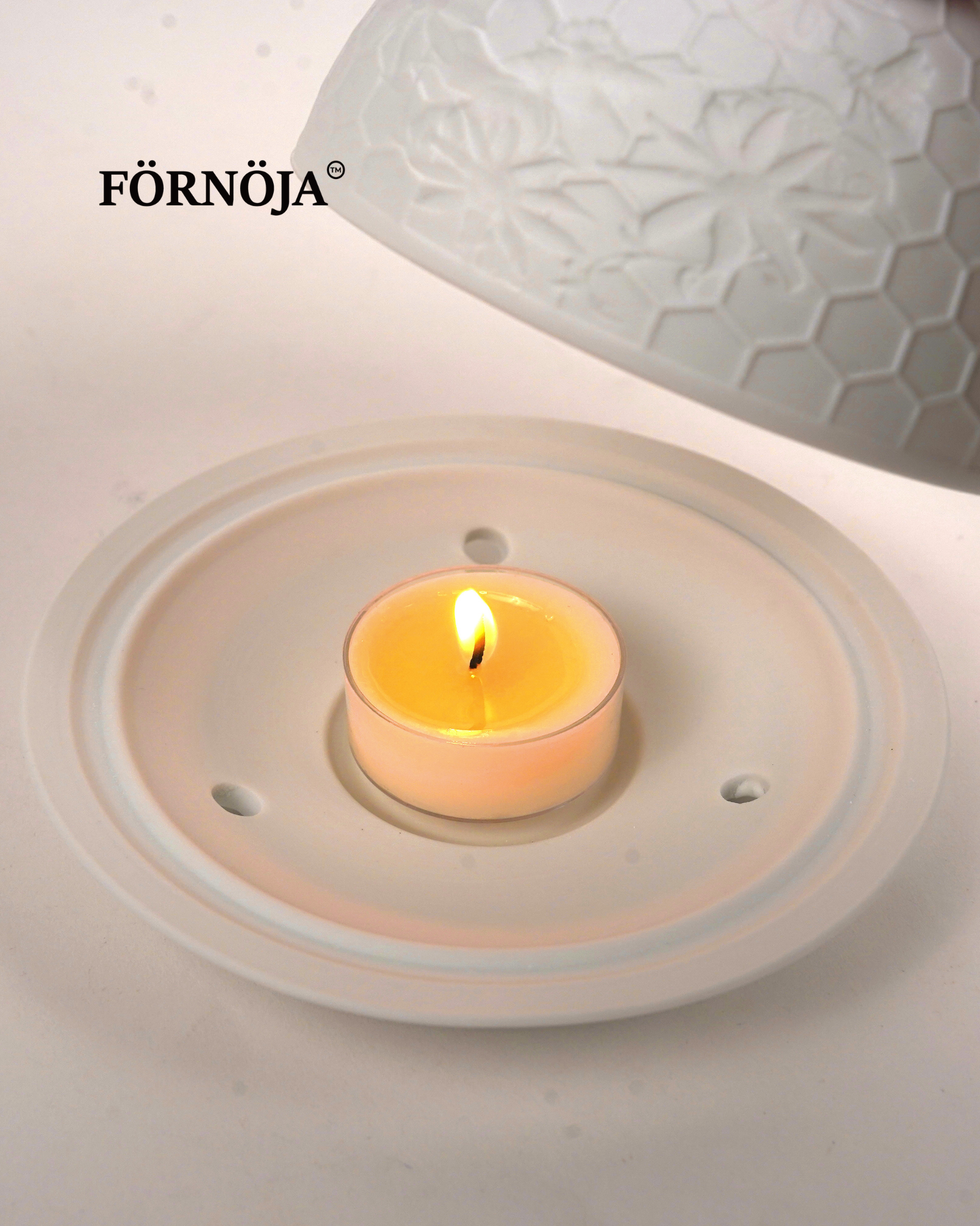 FÖRNÖJA Floral Reverie Lithophane Votive Light (Whispering Bloom)